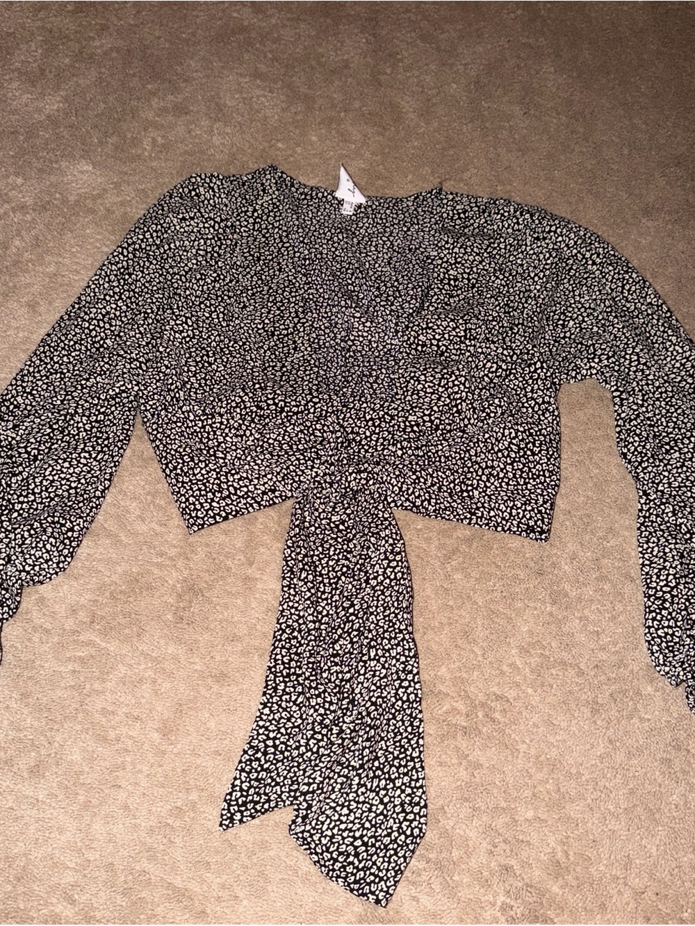 Princess Polly open tie long sleeve size 4